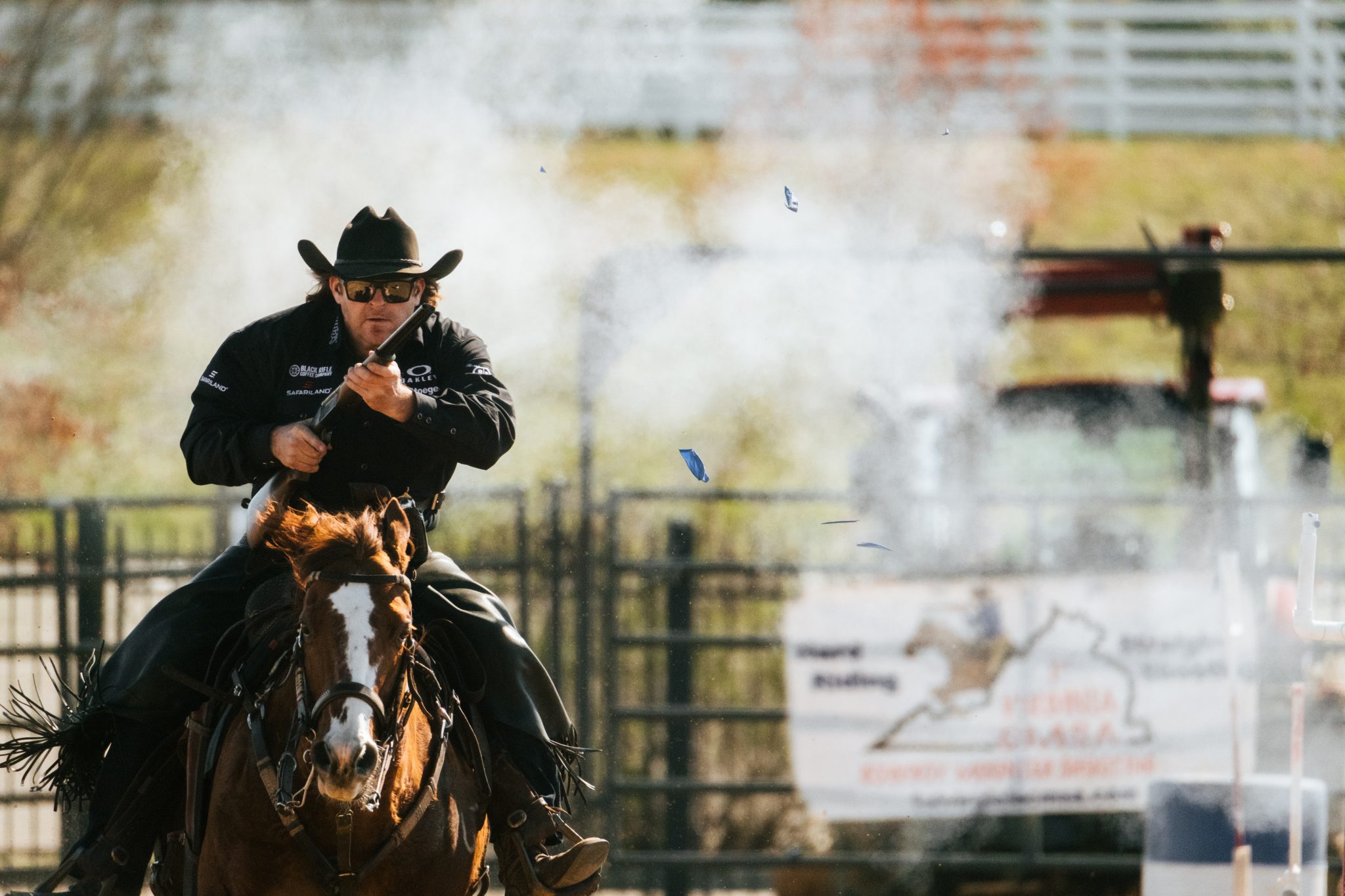 cowboy mounted shooting