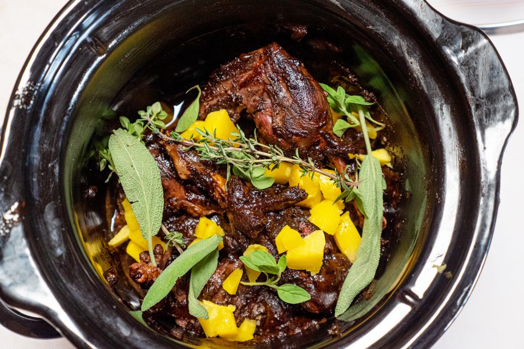 duck legs in slow cooker with herbs